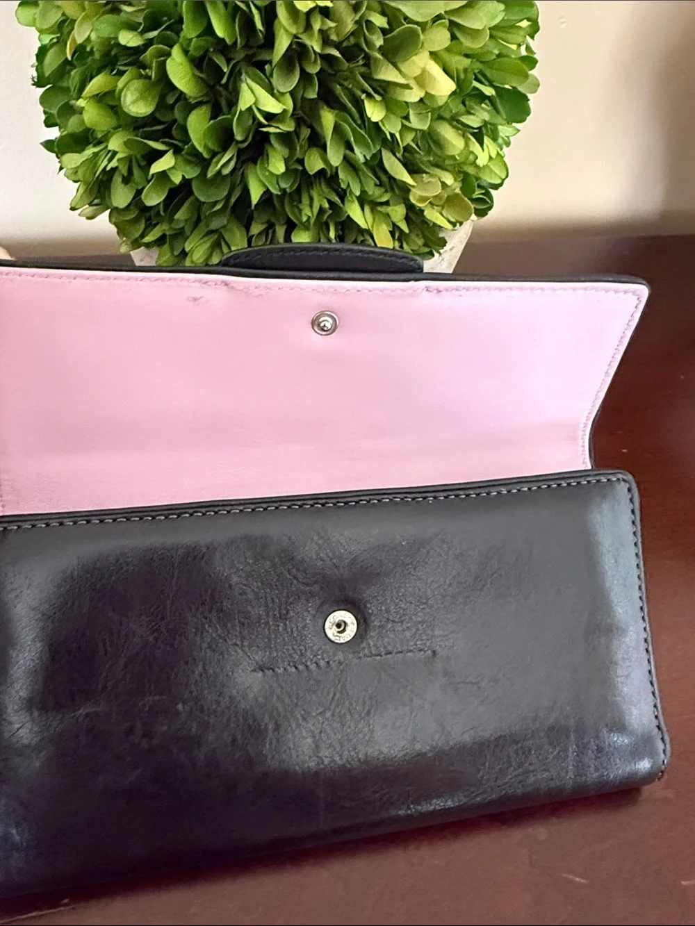 COACH 🖤 BLACK AND LILAC LEATHER TRIFOLD WALLET WITH CHECKBOOK HOLDER PRE-LOVED